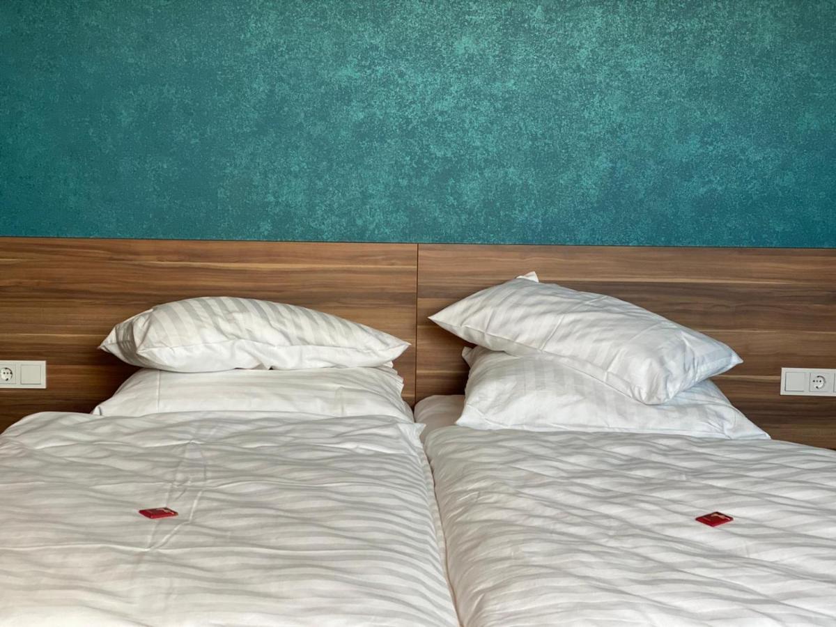 Hotel Toscana Борна Экстерьер фото